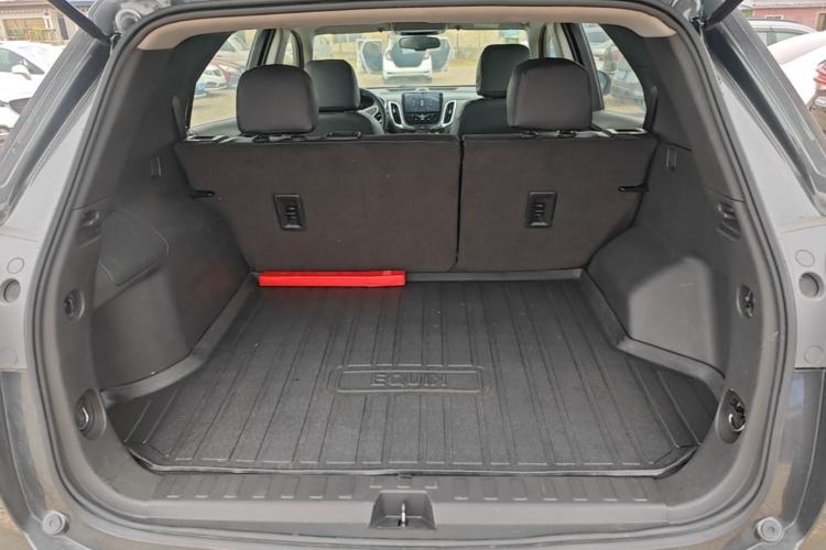 Used Chevrolet Equinox 2018 535T Automatic Chijie Edition Trunk