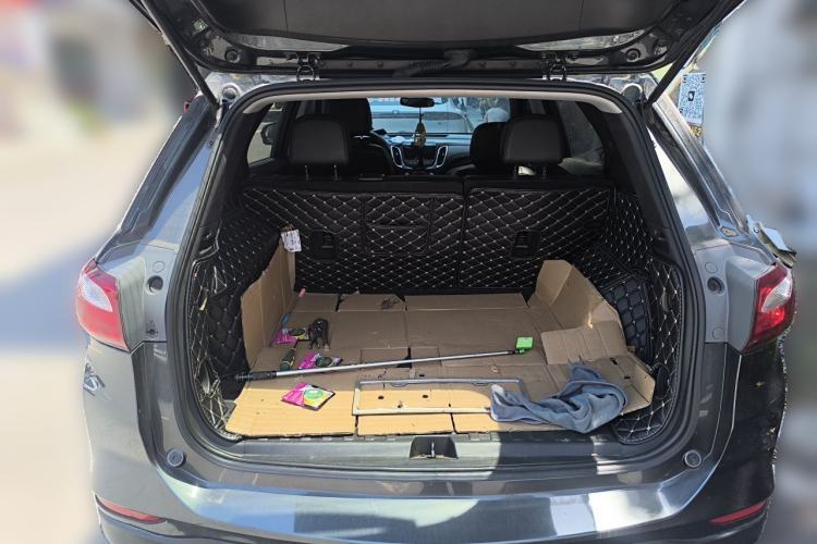 Used Chevrolet Equinox 2018 535T Automatic YuJie Edition Trunk