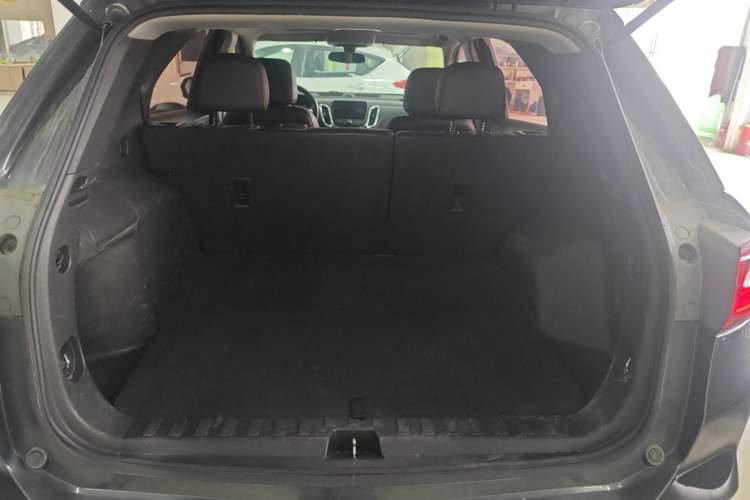 Used Chevrolet Equinox 2018 535T Automatic YuJie Edition Trunk