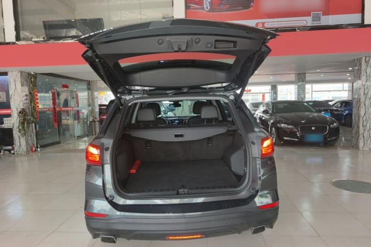 Used Chevrolet Equinox 2018 550T Automatic All-Wheel-Drive Boundary Edition Trunk