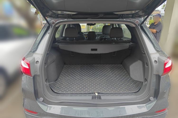 Used Chevrolet Equinox 2018 535T Automatic Chijie Edition Trunk