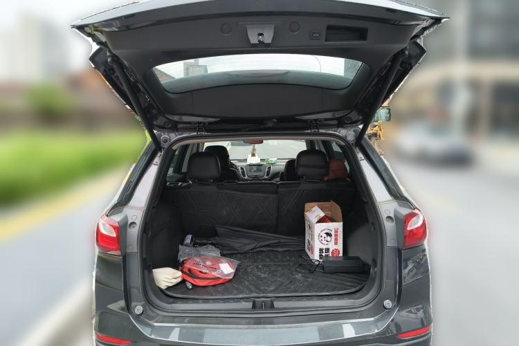 Used Chevrolet Equinox 2018 535T Automatic Chijie Edition Trunk