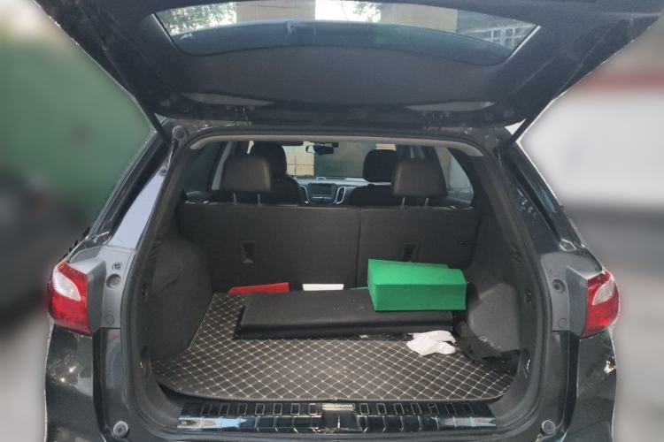 Used Chevrolet Equinox 2018 535T Automatic Chijie Edition Trunk