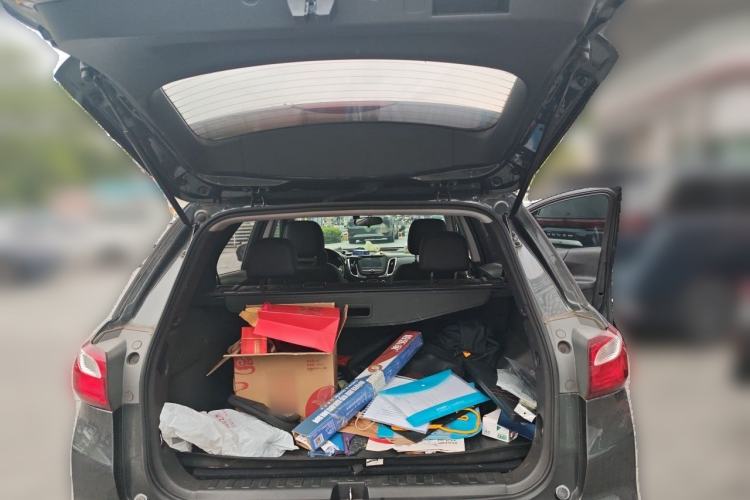 Used Chevrolet Equinox 2018 535T Automatic Chijie Edition Trunk