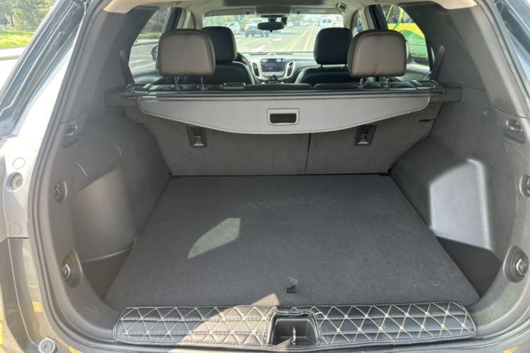 Used Chevrolet Equinox 2018 535T Automatic YuJie Edition Trunk