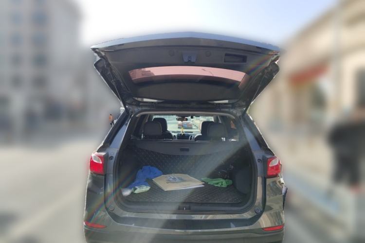 Used Chevrolet Equinox 2018 535T Automatic YuJie Edition Trunk