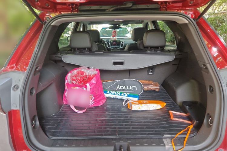 Used Chevrolet Equinox 2018 535T Automatic YuJie Edition Trunk