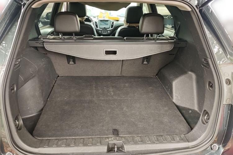 Used Chevrolet Equinox 2018 535T Automatic Chijie Edition Trunk