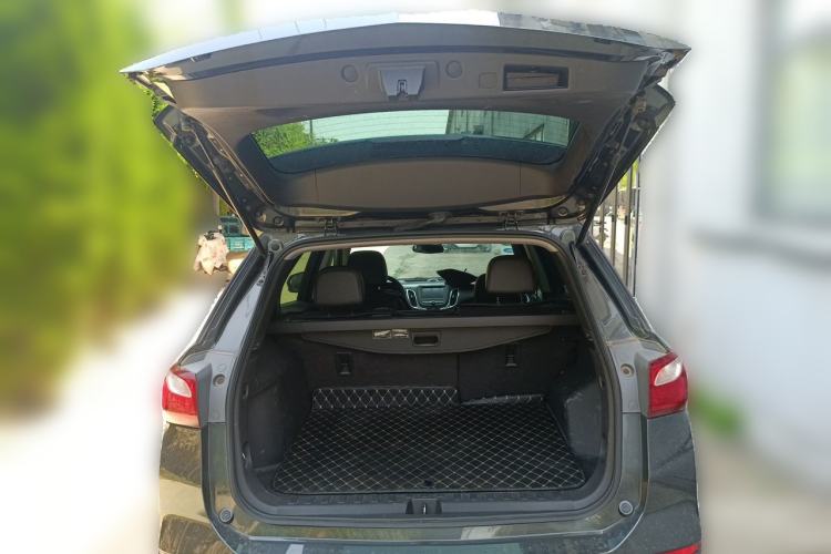 Used Chevrolet Equinox 2018 535T Automatic Lingjie Edition Trunk