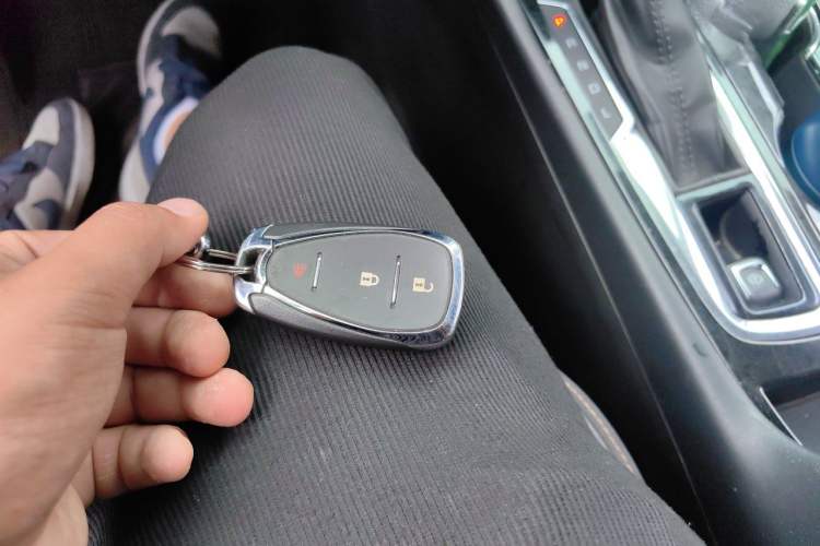 Used Chevrolet Equinox 2018 550T Automatic All-Wheel-Drive Explorer Edition Vehicle Key