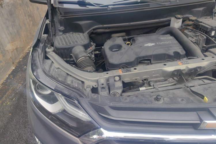 Used Chevrolet Equinox 2018 535T Automatic YuJie Edition Engine Bay Right