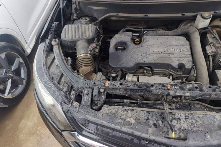 Used Chevrolet Equinox 2018 535T Automatic YuJie Edition Engine Bay Right