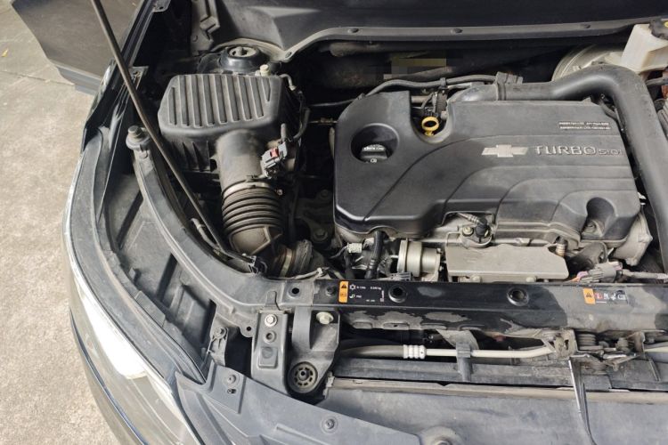 Used Chevrolet Equinox 2018 535T Automatic YuJie Edition Engine Bay Right