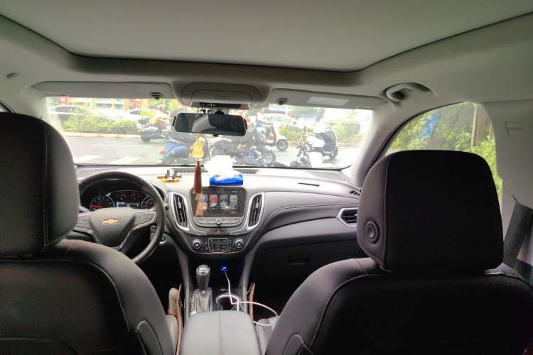 Used Chevrolet Equinox 2018 535T Automatic YuJie Edition Headliner