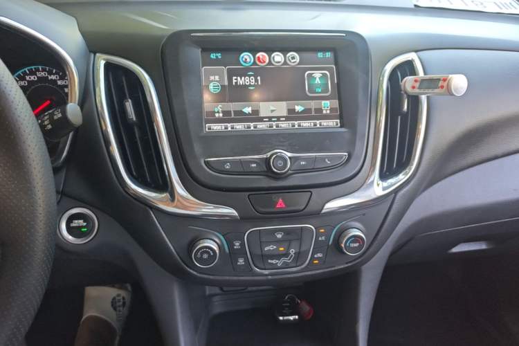 Used Chevrolet Equinox 2018 535T Automatic Chijie Edition Audio And AC Panel