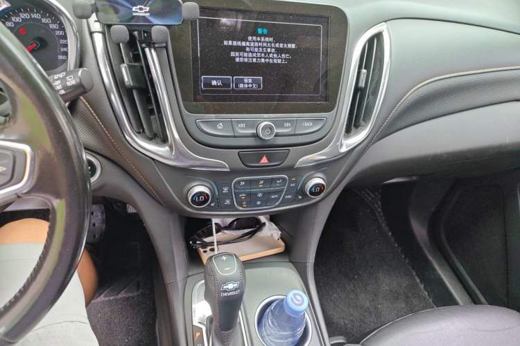 Used Chevrolet Equinox 2018 535T Automatic YuJie Edition Audio And AC Panel