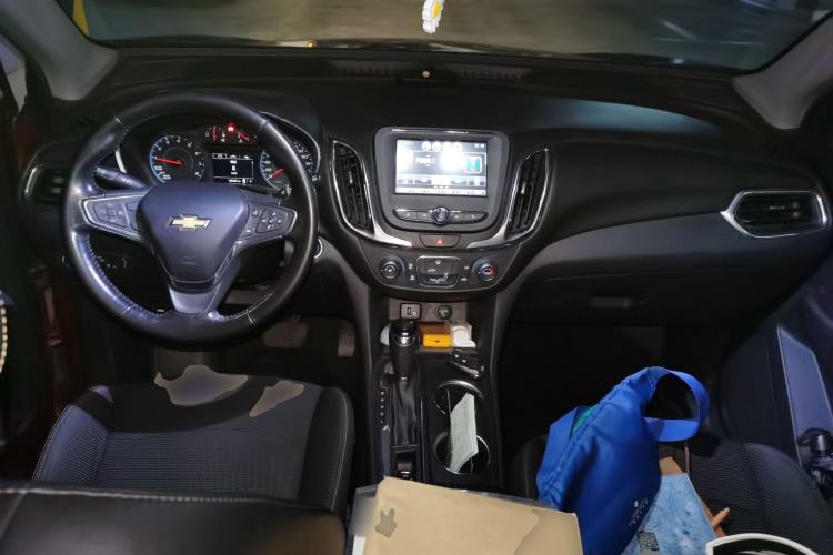Used Chevrolet Equinox 2018 535T Automatic Chijie Edition Center Console