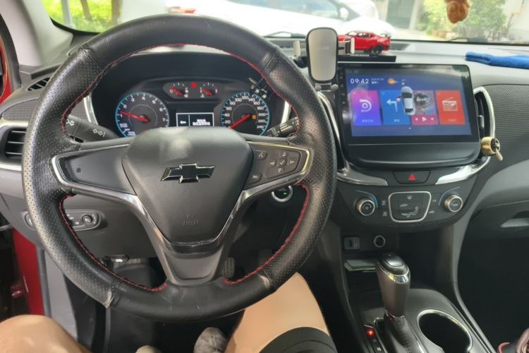 Used Chevrolet Equinox 2018 535T Automatic Lingjie Edition Center Console