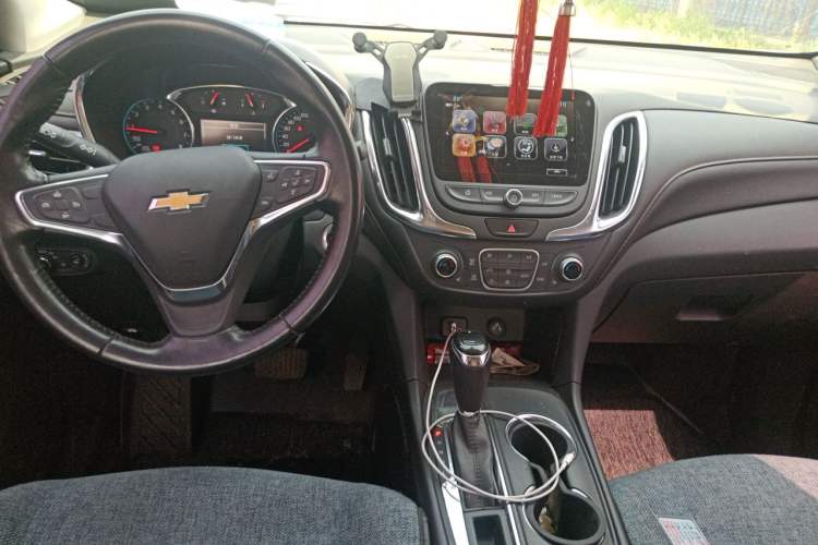 Used Chevrolet Equinox 2018 535T Automatic YuJie Edition Center Console