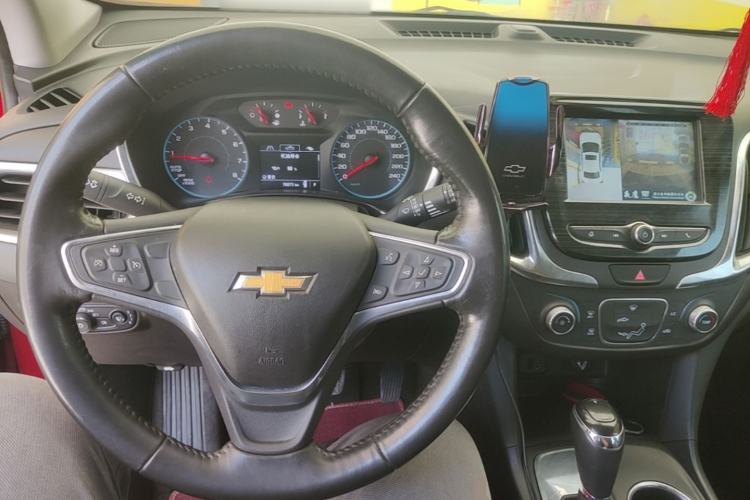 Used Chevrolet Equinox 2018 535T Automatic Chijie Edition Center Console