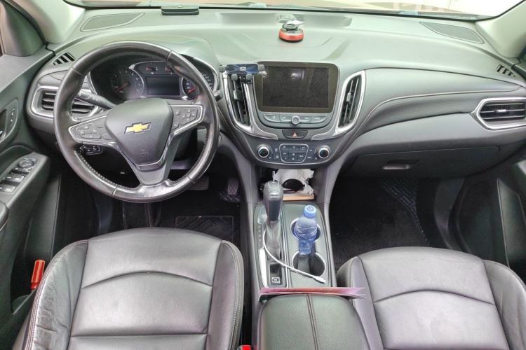 Used Chevrolet Equinox 2018 535T Automatic YuJie Edition Center Console