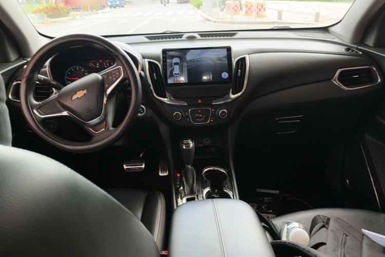 Used Chevrolet Equinox 2018 535T Automatic Lingjie Edition Center Console