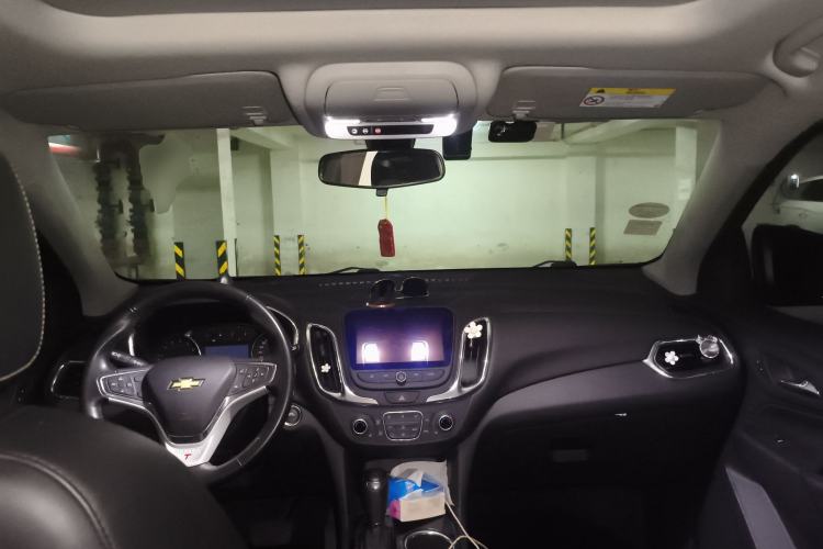 Used Chevrolet Equinox 2018 535T Automatic YuJie Edition Center Console