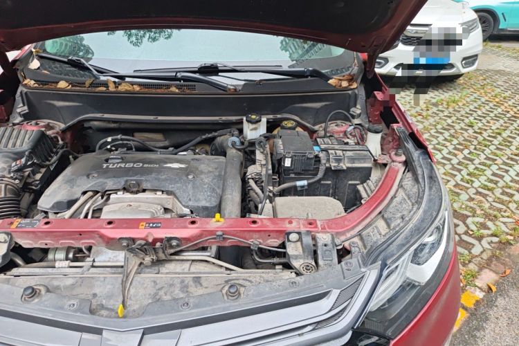 Used Chevrolet Equinox 2018 RS 550T Automatic All-Wheel-Drive Boundary Edition Engine Bay Left