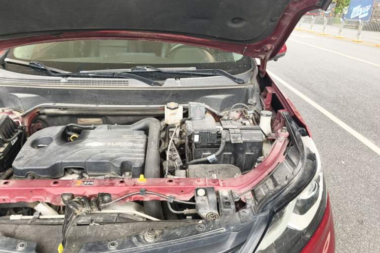 Used Chevrolet Equinox 2018 535T Automatic Lingjie Edition Engine Bay Left