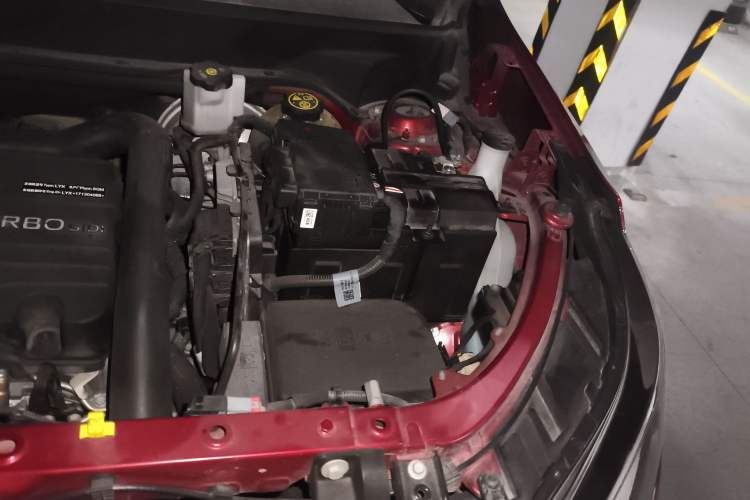 Used Chevrolet Equinox 2018 535T Automatic YuJie Edition Engine Bay Left