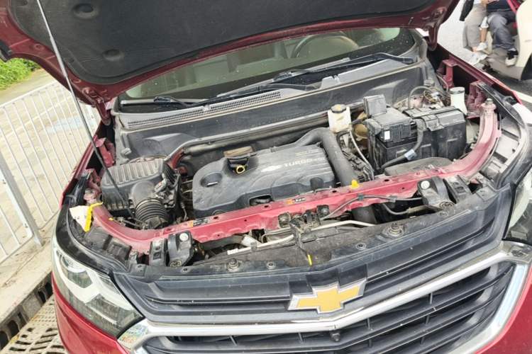 Used Chevrolet Equinox 2018 535T Automatic Lingjie Edition Engine Bay Right
