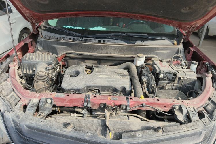 Used Chevrolet Equinox 2018 535T Automatic Chijie Edition Engine Bay