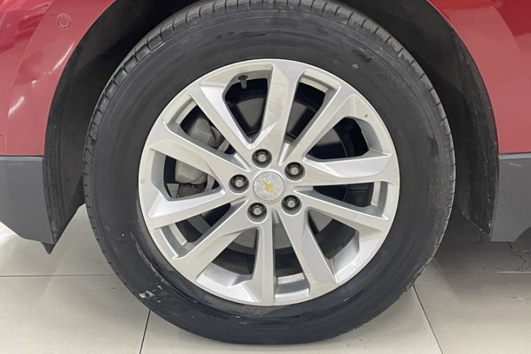 Used Chevrolet Equinox 2018 550T Automatic All-Wheel-Drive Boundary Edition Exterior 2