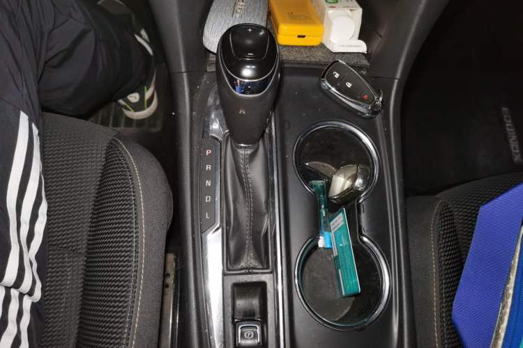 Used Chevrolet Equinox 2018 535T Automatic Chijie Edition Gear Lever