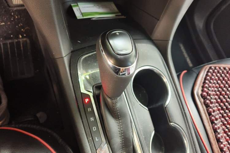 Used Chevrolet Equinox 2018 535T Automatic Lingjie Edition Gear Lever