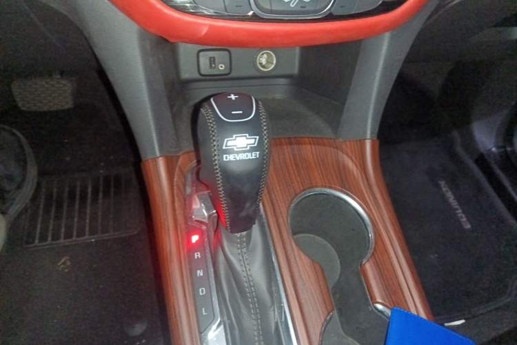 Used Chevrolet Equinox 2018 535T Automatic Lingjie Edition Gear Lever