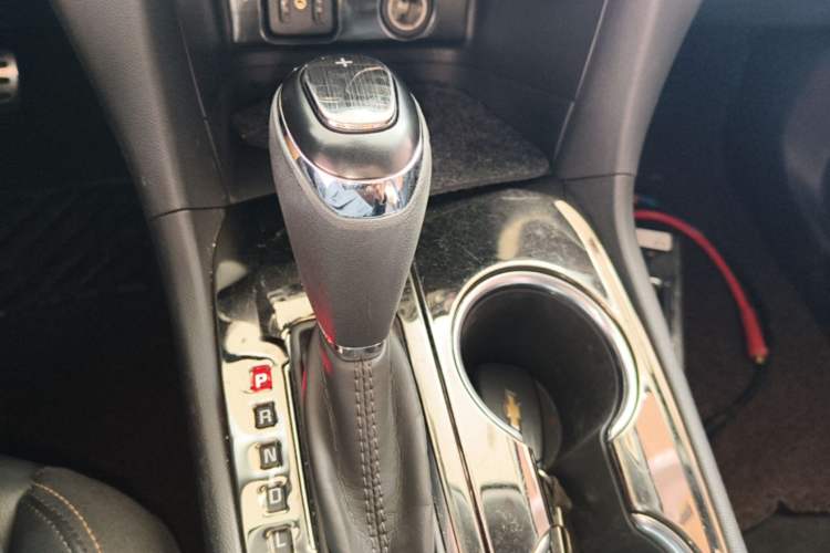 Used Chevrolet Equinox 2018 535T Automatic Lingjie Edition Gear Lever