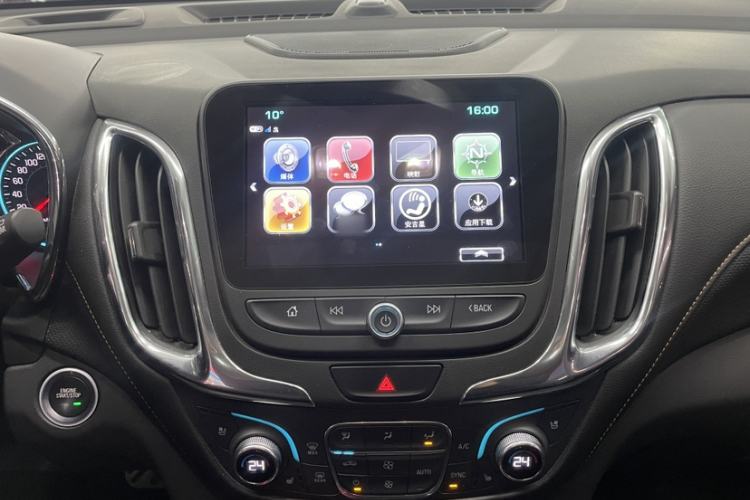 Used Chevrolet Equinox 2018 550T Automatic All-Wheel-Drive Boundary Edition Interior 12