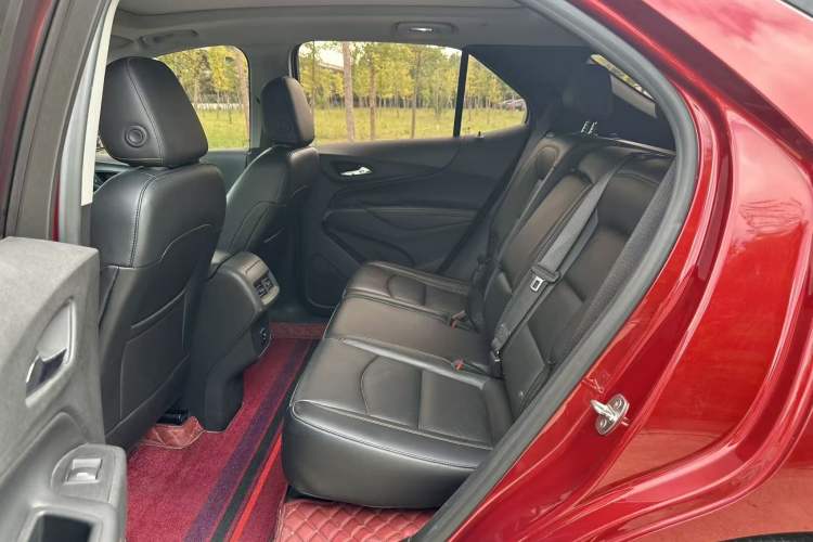 Used Chevrolet Equinox 2018 535T Automatic YuJie Edition Interior 3