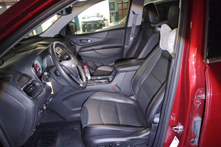 Used Chevrolet Equinox 2018 550T Automatic All-Wheel-Drive Boundary Edition Left Front Seat