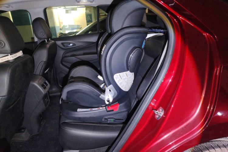 Used Chevrolet Equinox 2018 550T Automatic All-Wheel-Drive Boundary Edition Left Rear Seat