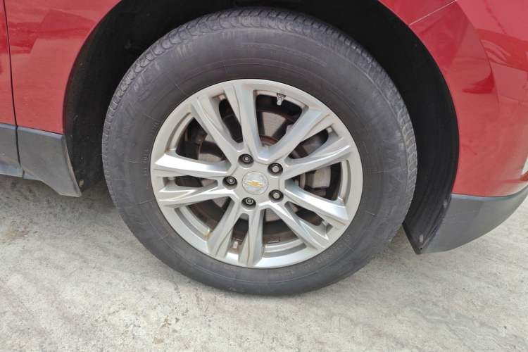 Used Chevrolet Equinox 2018 535T Automatic YuJie Edition Right Front Wheel Hub
