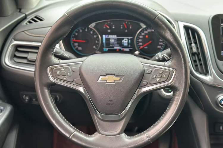Used Chevrolet Equinox 2018 535T Automatic YuJie Edition Steering Wheel