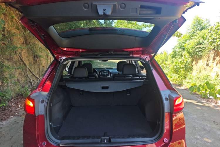Used Chevrolet Equinox 2018 535T Automatic Chijie Edition Trunk
