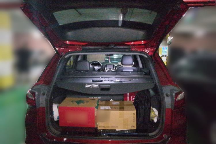 Used Chevrolet Equinox 2018 RS 550T Automatic All-Wheel-Drive Boundary Edition Trunk