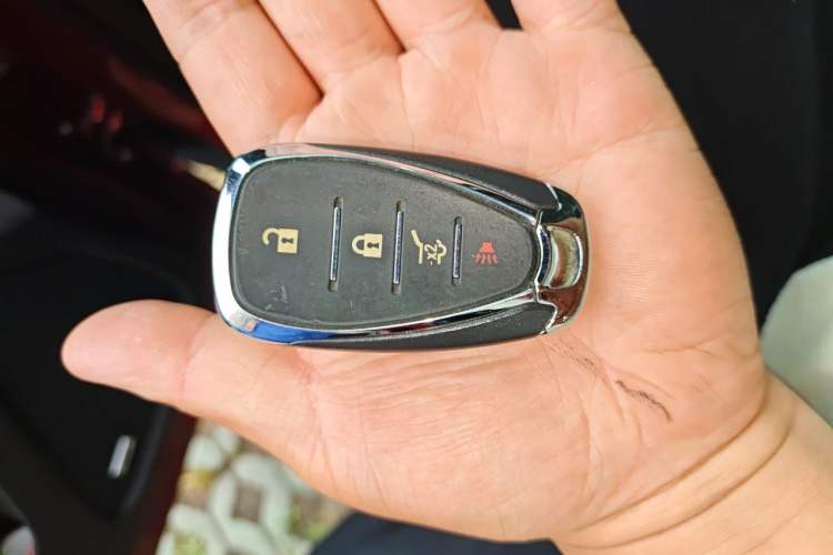 Used Chevrolet Equinox 2018 RS 550T Automatic All-Wheel-Drive Boundary Edition Vehicle Key