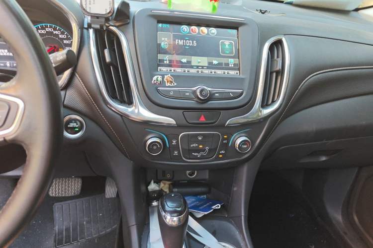 Used Chevrolet Equinox 2018 535T Automatic Chijie Edition Audio And AC Panel