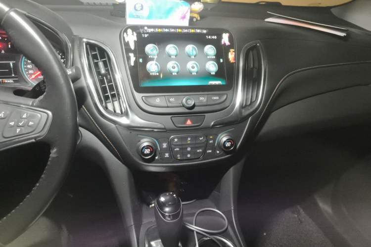 Used Chevrolet Equinox 2018 535T Automatic YuJie Edition Audio And AC Panel