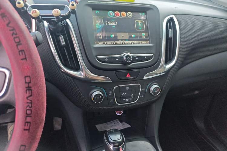Used Chevrolet Equinox 2018 535T Automatic Lingjie Edition Audio And AC Panel
