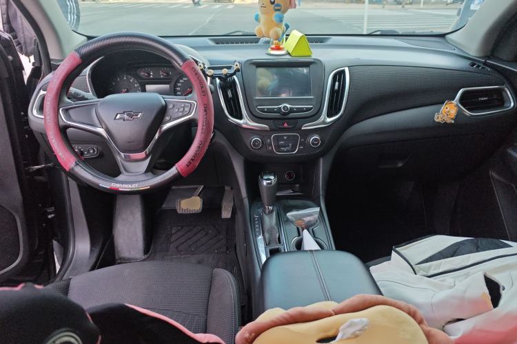 Used Chevrolet Equinox 2018 535T Automatic Lingjie Edition Center Console